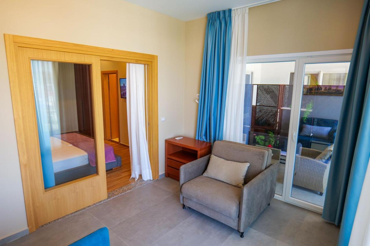 6 Milje Hotel Ksamil Exterior photo